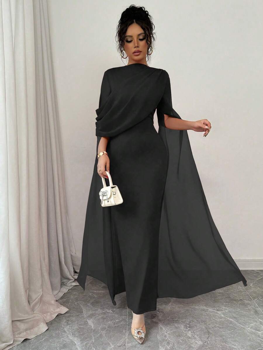 Rafaela Queen Dress