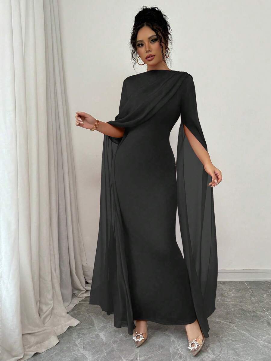 Rafaela Queen Dress