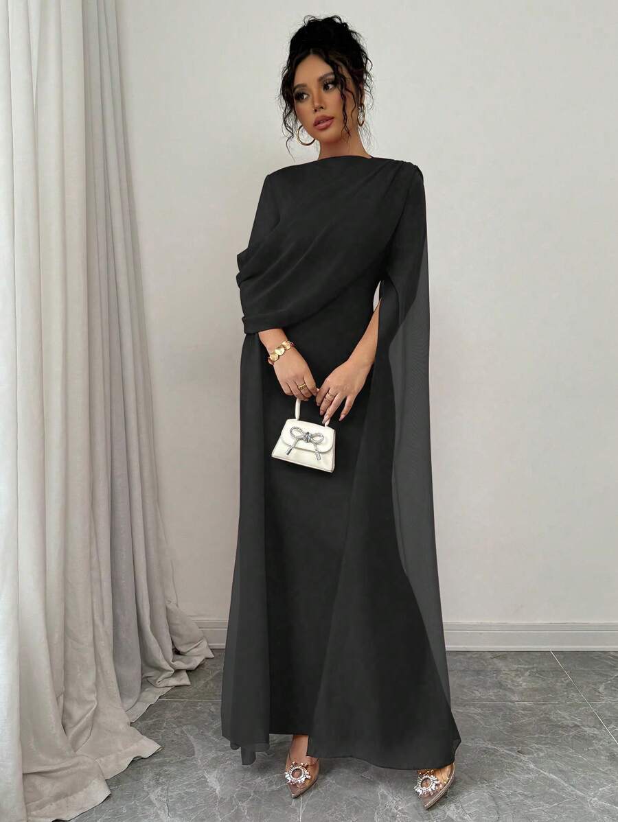 Rafaela Queen Dress