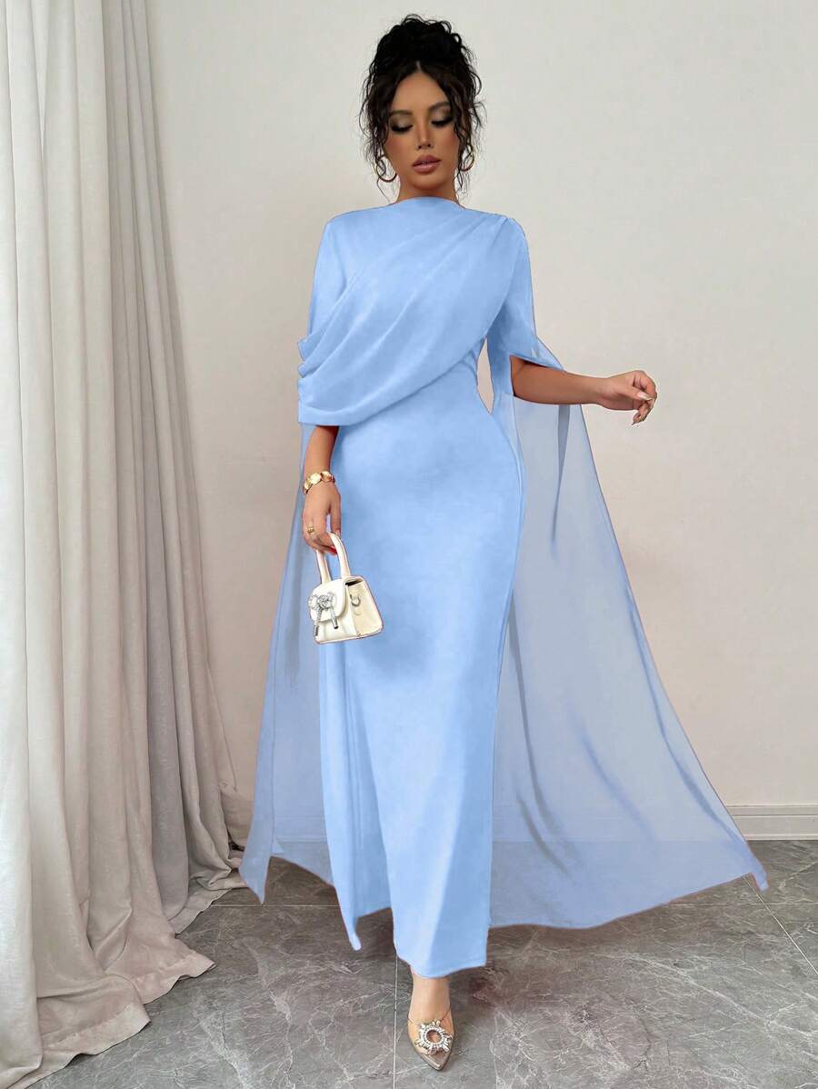 Rafaela Queen Dress