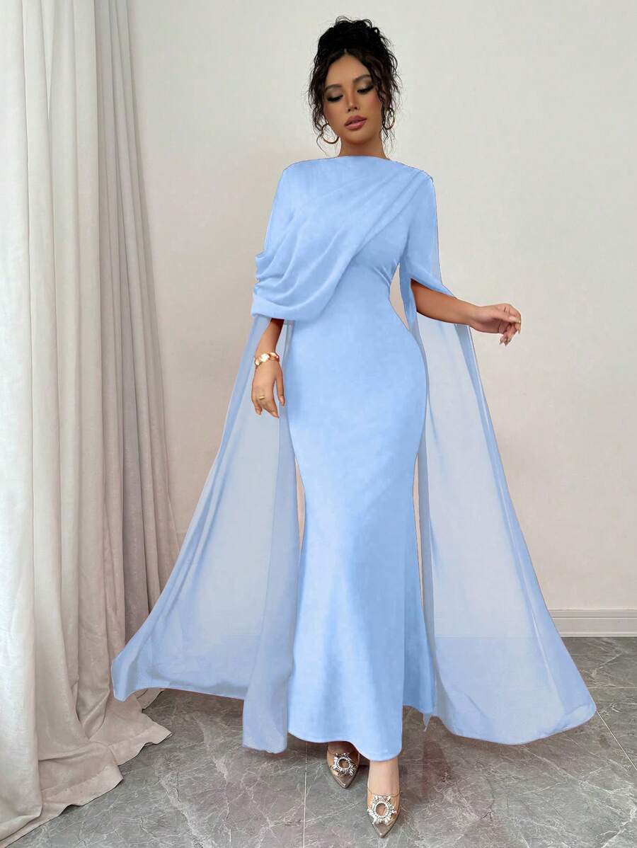 Rafaela Queen Dress