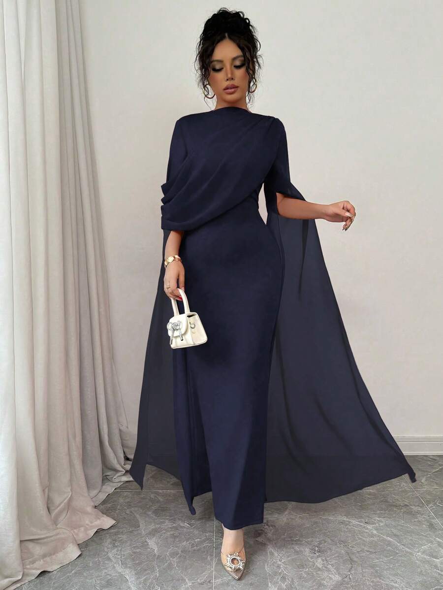 Rafaela Queen Dress