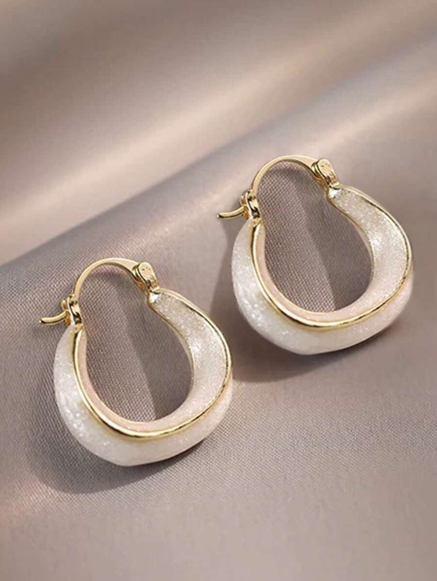 Elarae Hoop Earrings