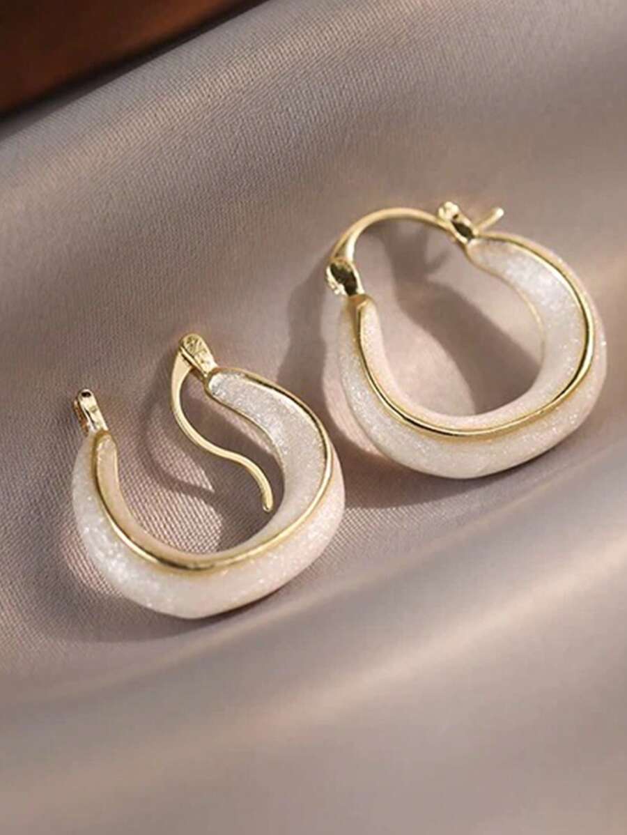 Elarae Hoop Earrings