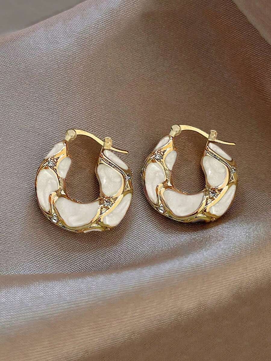 Elarae Hoop Earrings