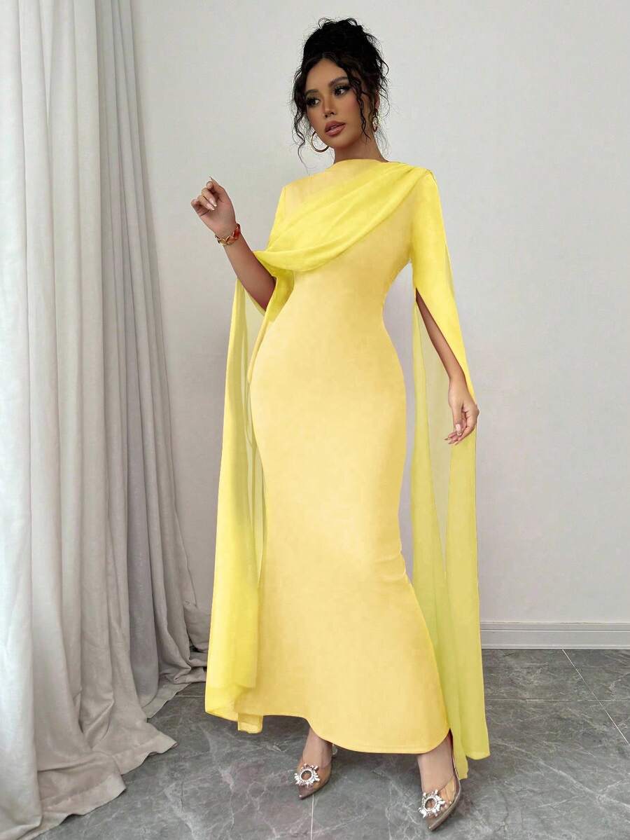 Rafaela Queen Dress