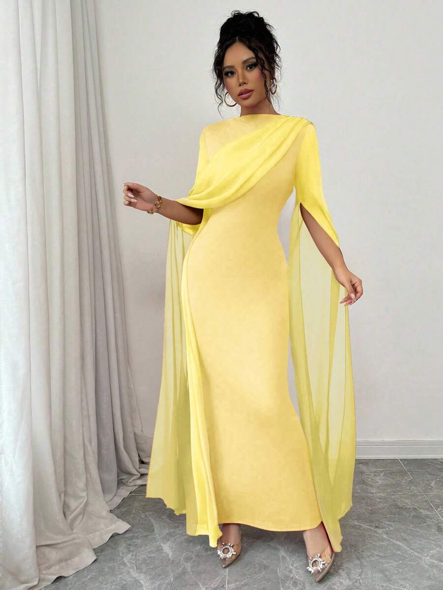 Rafaela Queen Dress