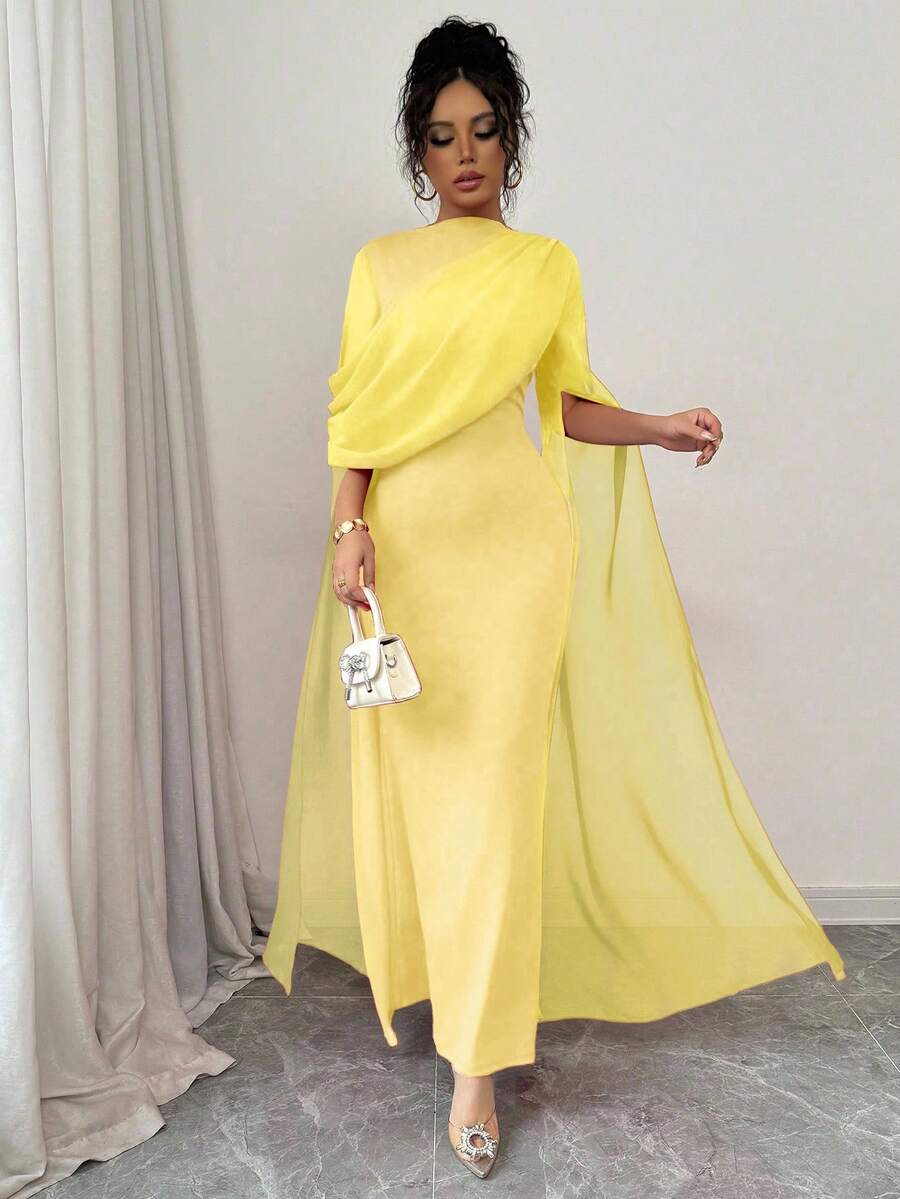 Rafaela Queen Dress