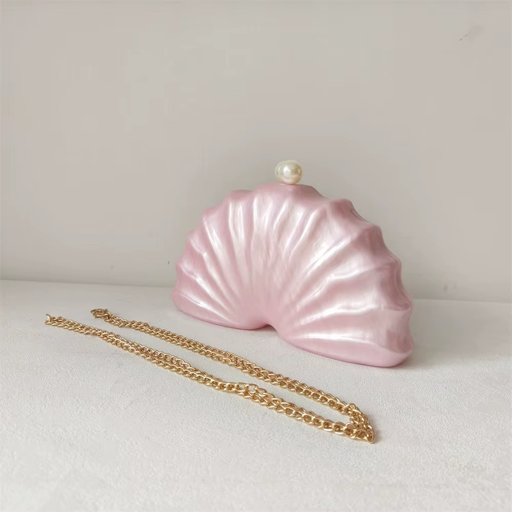 Half Shell Purse