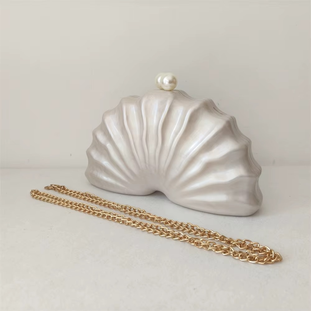 Half Shell Purse