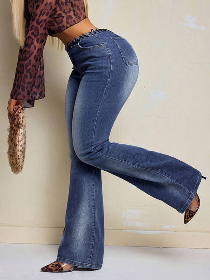Lariana Flared Jeans
