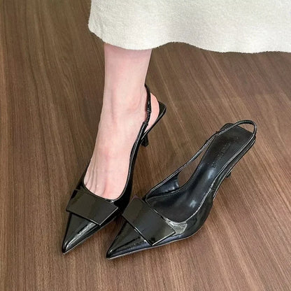 Pointed Buckl&